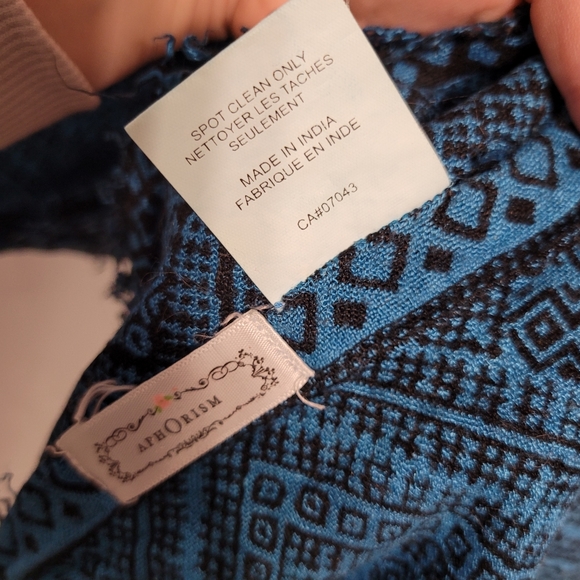 Aphorism Large Black & Blue Scarf - Picture 6 of 6